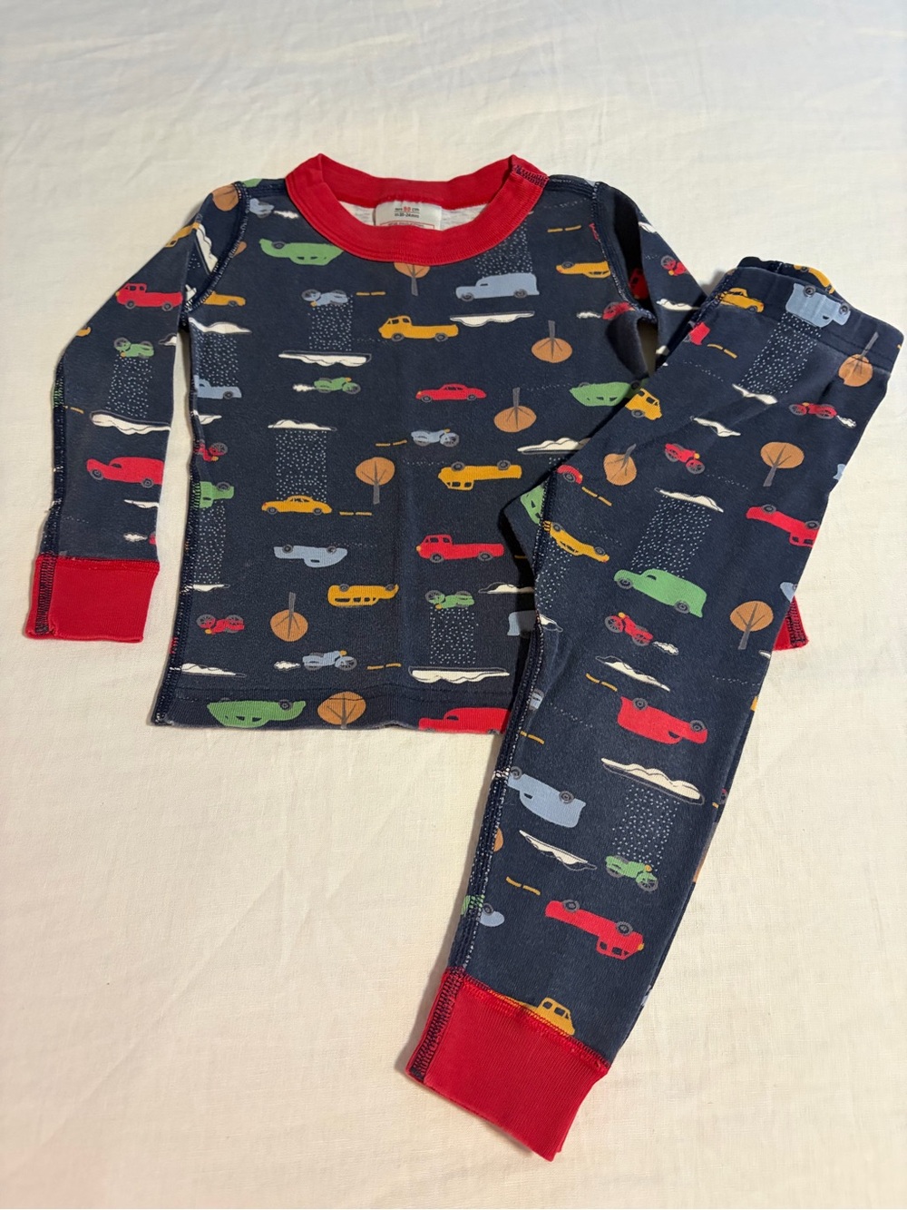 Hanna Andersson Boy’s Navy Car Print Pajama Set with Red Trim 18-24 months
